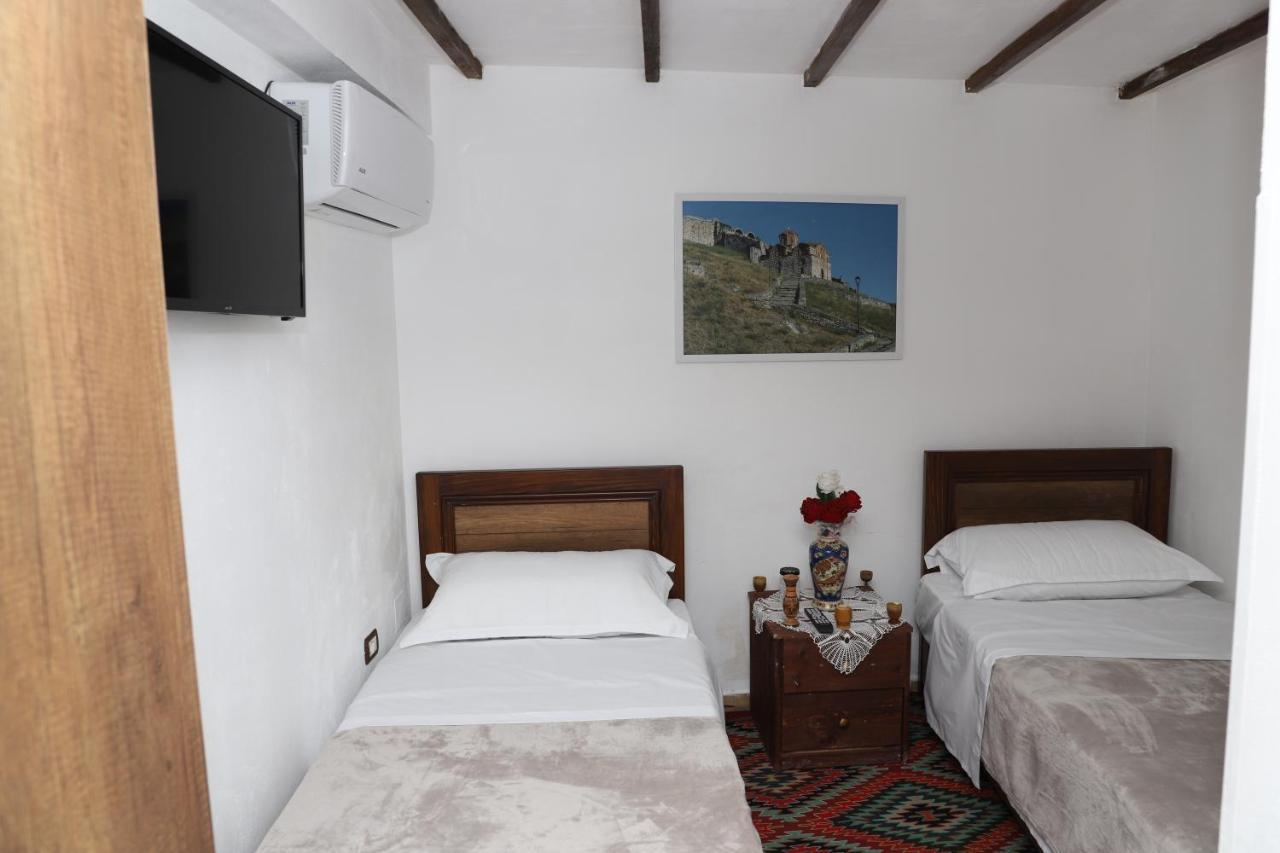 Guest House Maria - Berat Castle Экстерьер фото