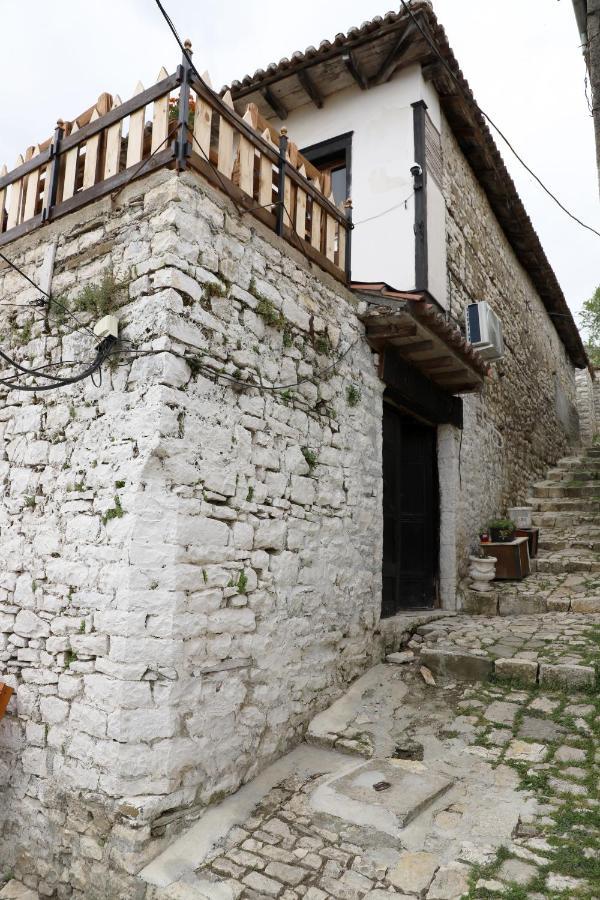 Guest House Maria - Berat Castle Экстерьер фото